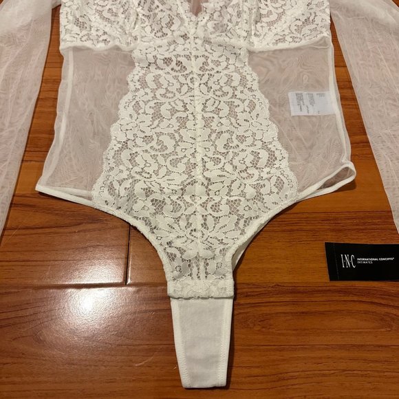NWT INC Intimates Lingerie Lace Bodysuit Bridal White Long Sleeves Size Medium - Picture 4 of 13